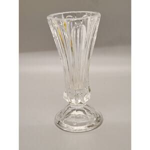 Vintage unmarked Bud Vase 5 Inch Tall